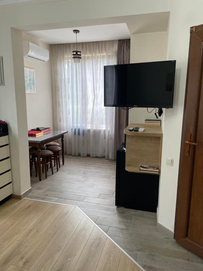 Temo Guest House 10 Batumi Ngoại thất bức ảnh