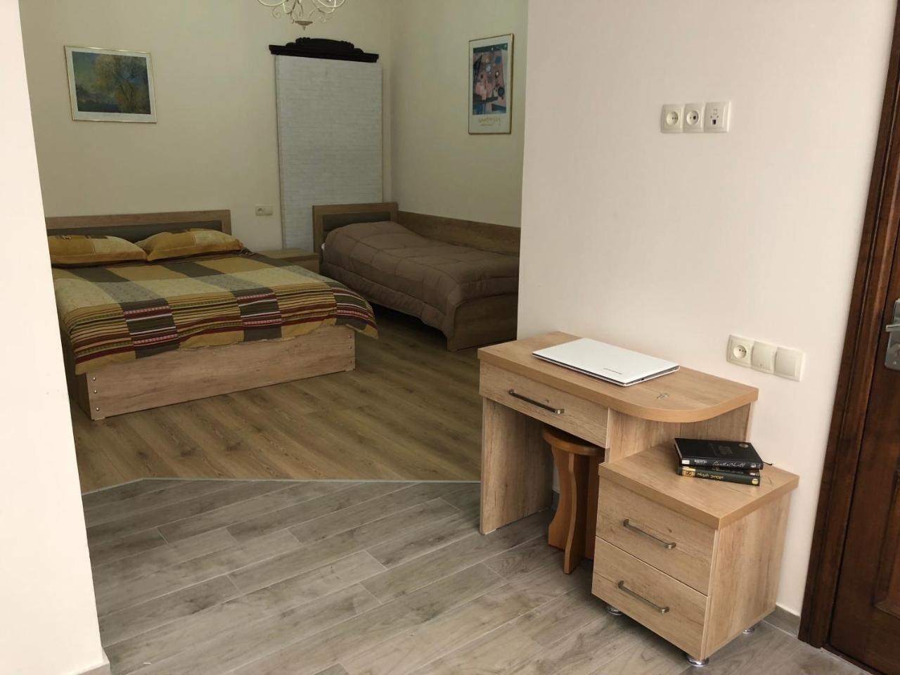 Temo Guest House 10 Batumi Ngoại thất bức ảnh