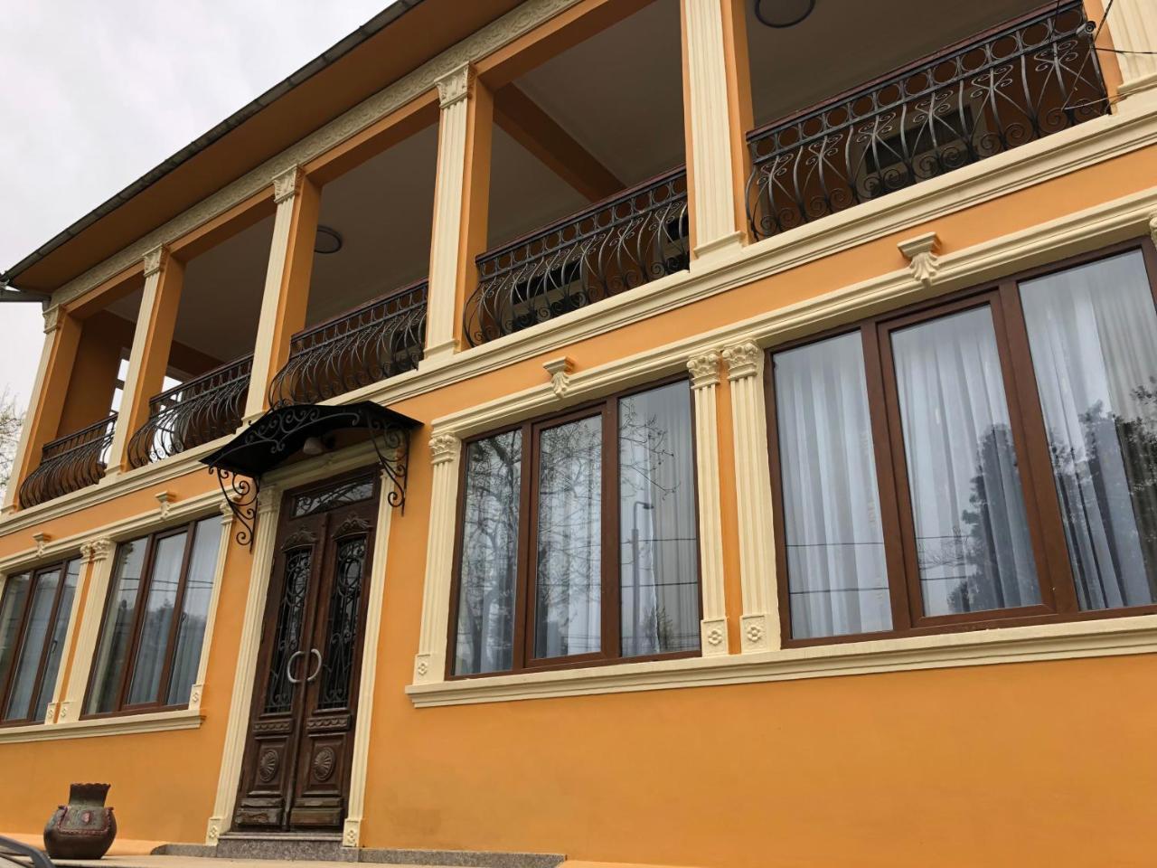 Temo Guest House 10 Batumi Ngoại thất bức ảnh